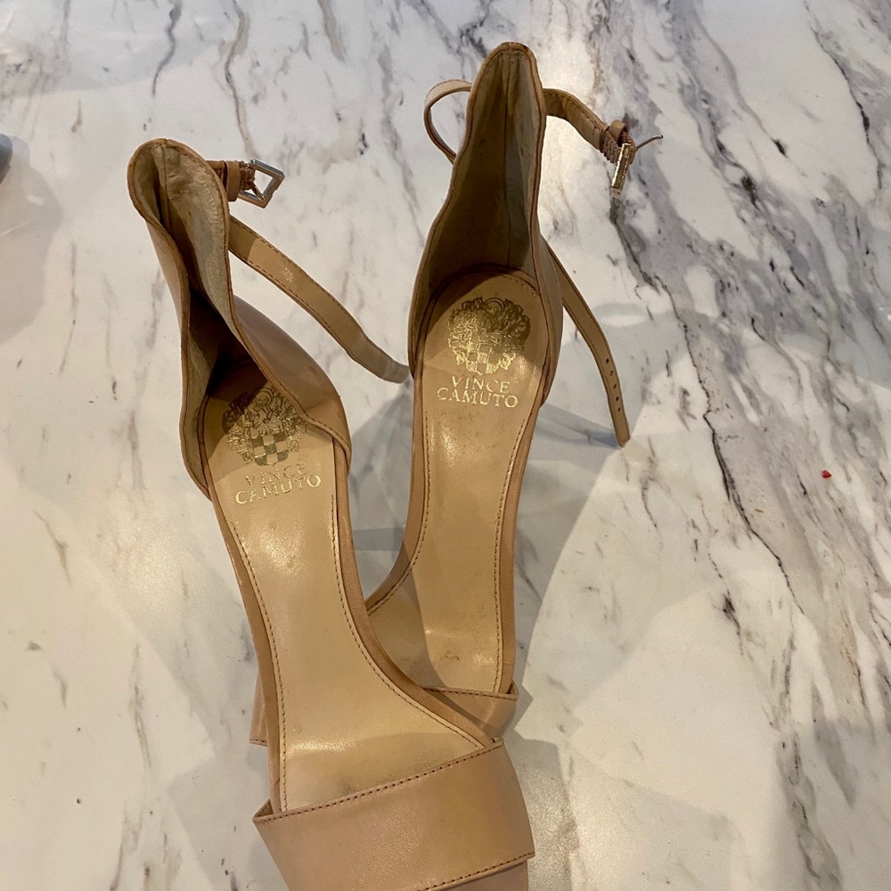 Classy Vince Camuto Nude Heel